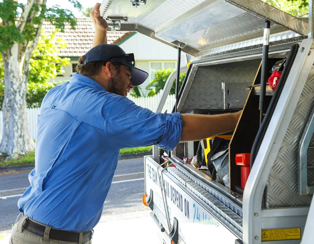 SJK Collective Electricians' Ute